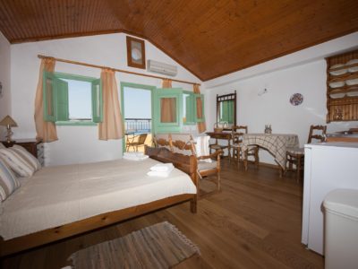 Kyklameno Studio 3 - Symi Holidays