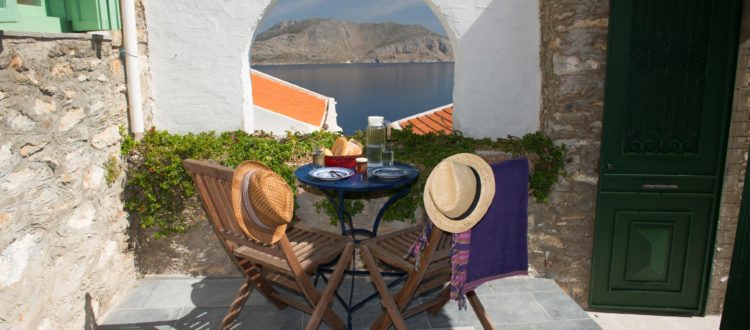 Kyklameno Apartment - Symi Holidays