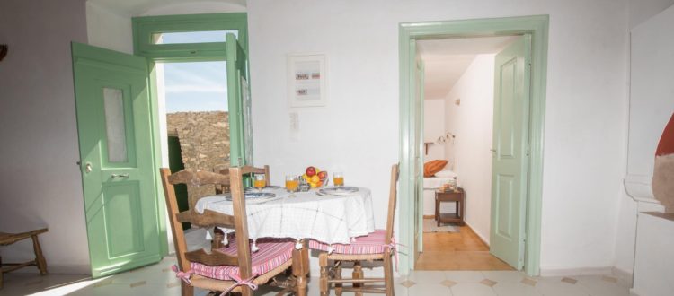 Kyklameno Apartment - Symi Holidays